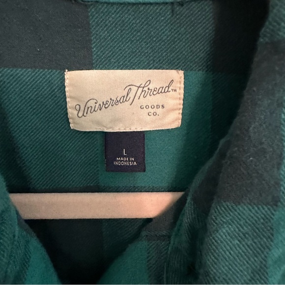 Universal Thread Green Plaid Button Down Shirt - Picture 3 of 4